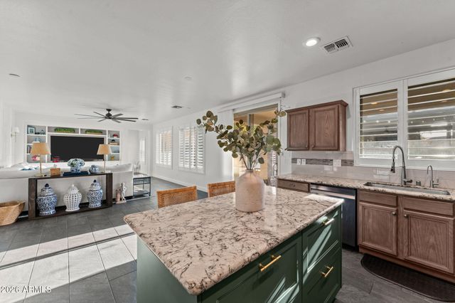 3570 S TOWER Avenue, Chandler, AZ 85286