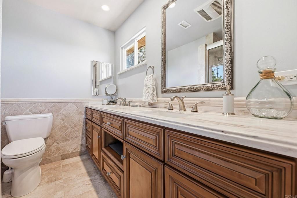 Image 13 of property listing at 1865 Highgrove Drive, Escondido, CA 92027