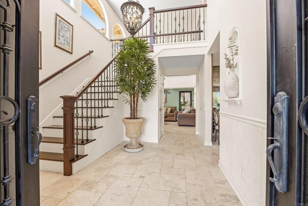 Image 4 of property listing at 1865 Highgrove Drive, Escondido, CA 92027