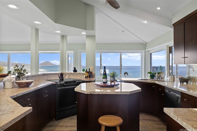4145 Akulikuli Terrace, Honolulu, HI 96816