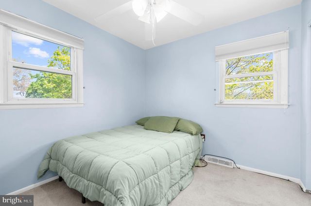 12 MAGNOLIA CT, Douglassville, PA 19518