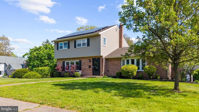 12 MAGNOLIA CT, Douglassville, PA 19518