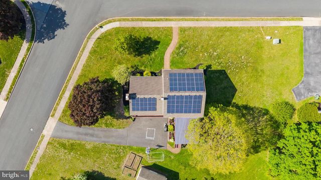12 MAGNOLIA CT, Douglassville, PA 19518