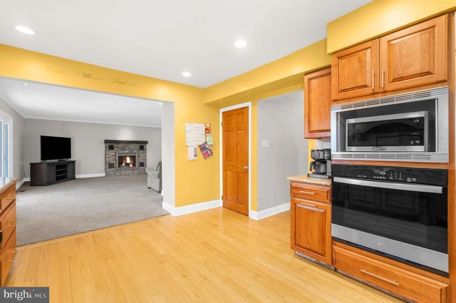 12 MAGNOLIA CT, Douglassville, PA 19518