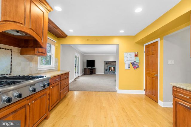 12 MAGNOLIA CT, Douglassville, PA 19518