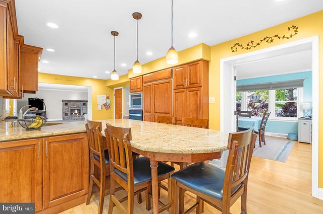 12 MAGNOLIA CT, Douglassville, PA 19518
