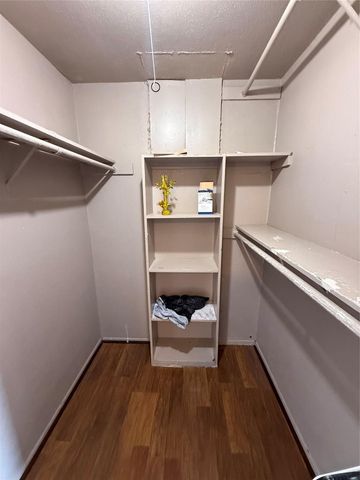 10501 South Drive 283, Houston, TX 77099