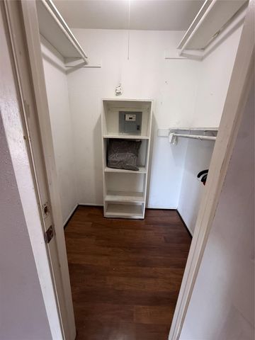 10501 South Drive 283, Houston, TX 77099