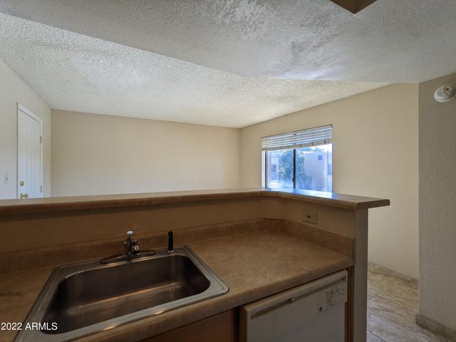 3535 W TIERRA BUENA Lane 273, Phoenix, AZ 85053