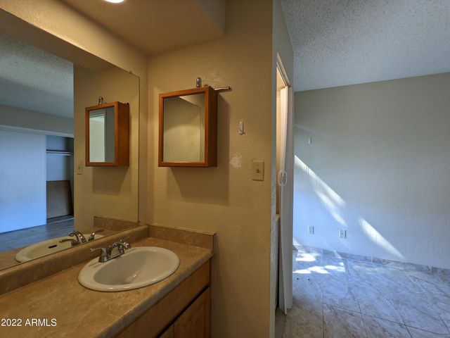 3535 W TIERRA BUENA Lane 273, Phoenix, AZ 85053