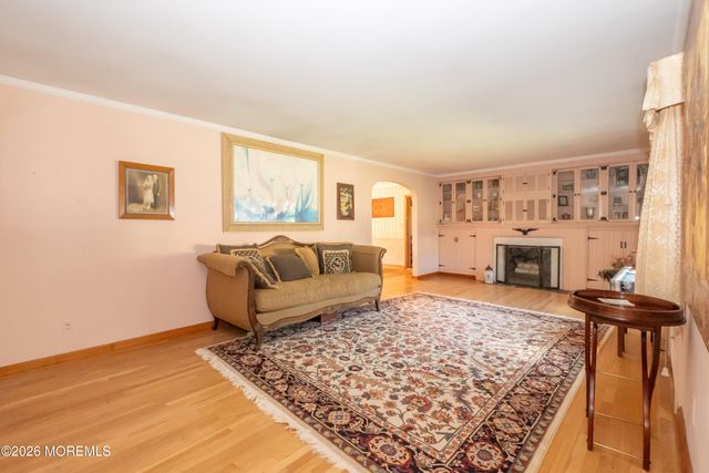 5 Pardun Avenue, Milltown, NJ 08850