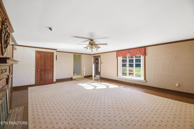 226 Hiwassee Rd, Madisonville, TN 37354