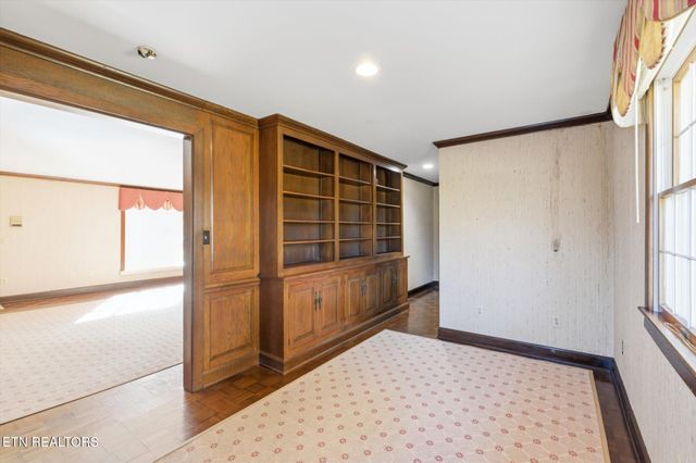 226 Hiwassee Rd, Madisonville, TN 37354