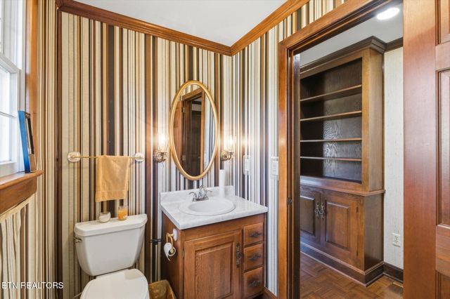 226 Hiwassee Rd, Madisonville, TN 37354