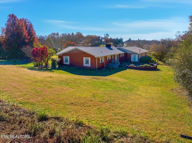 226 Hiwassee Rd, Madisonville, TN 37354