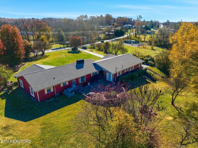 226 Hiwassee Rd, Madisonville, TN 37354