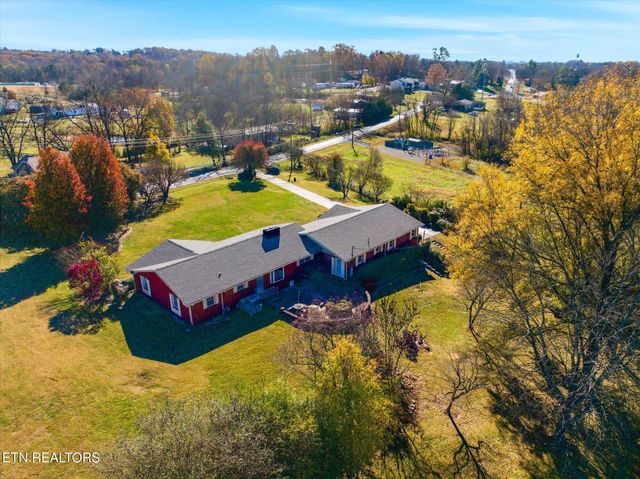 226 Hiwassee Rd, Madisonville, TN 37354