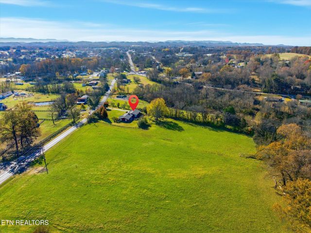 226 Hiwassee Rd, Madisonville, TN 37354