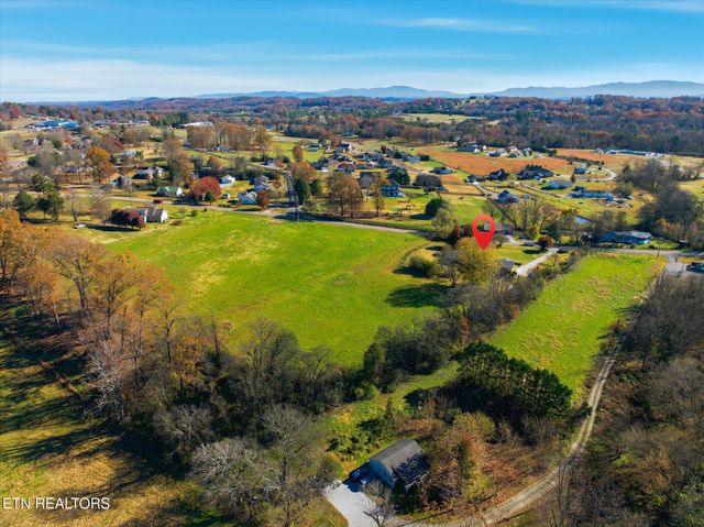 226 Hiwassee Rd, Madisonville, TN 37354