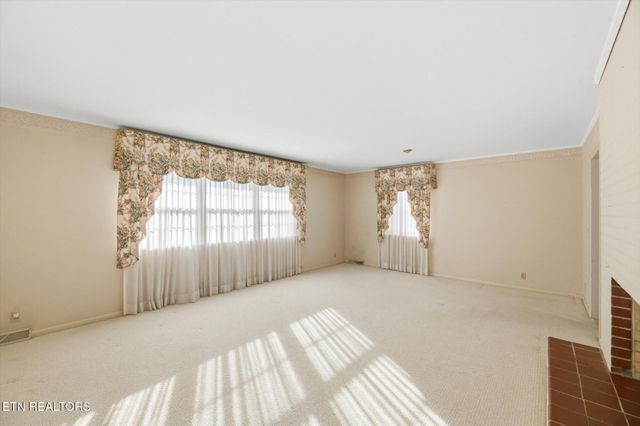 226 Hiwassee Rd, Madisonville, TN 37354