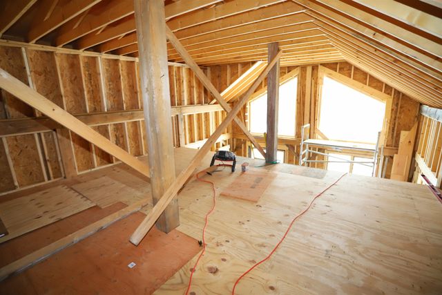 12 Baraw Road, Lowell, VT 05847