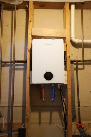 12 Baraw Road, Lowell, VT 05847