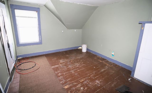 12 Baraw Road, Lowell, VT 05847