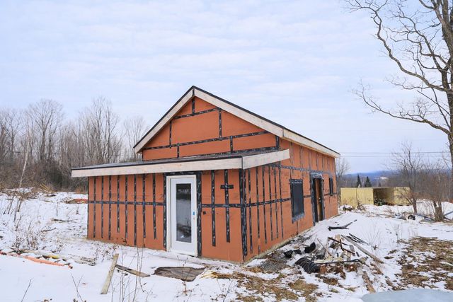 12 Baraw Road, Lowell, VT 05847