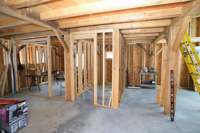 12 Baraw Road, Lowell, VT 05847