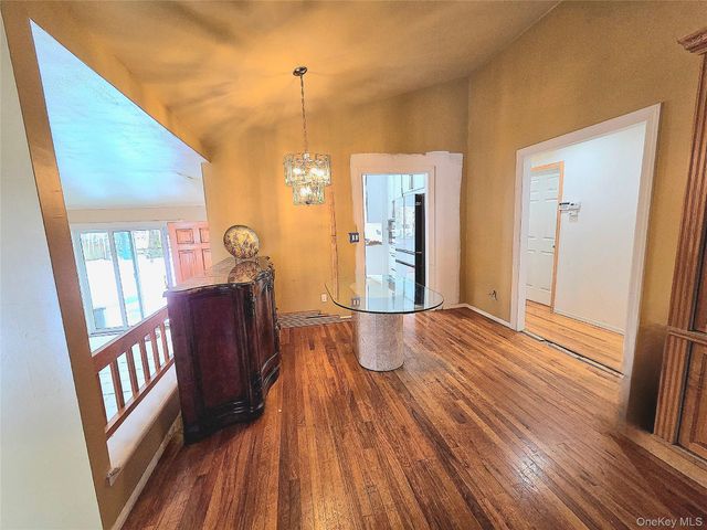 25 Fuller Street, Dix Hills, NY 11746