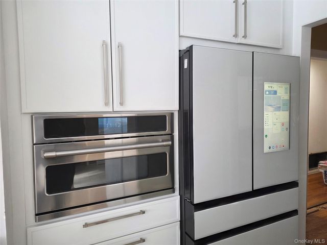 25 Fuller Street, Dix Hills, NY 11746