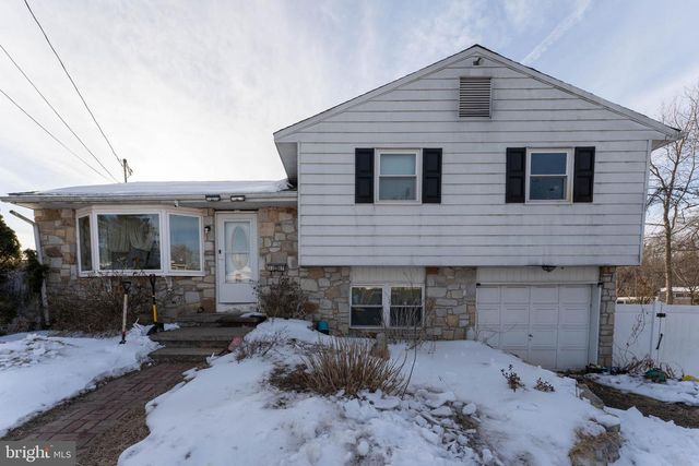 3307 SHELDON AVE, Bristol, PA 19007