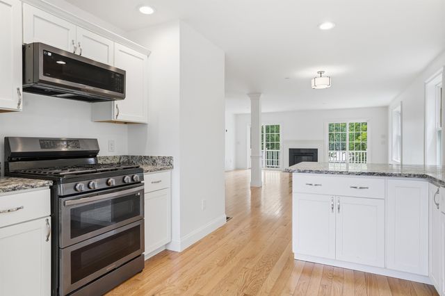 18 Dumaine Avenue, Nashua, NH 03063
