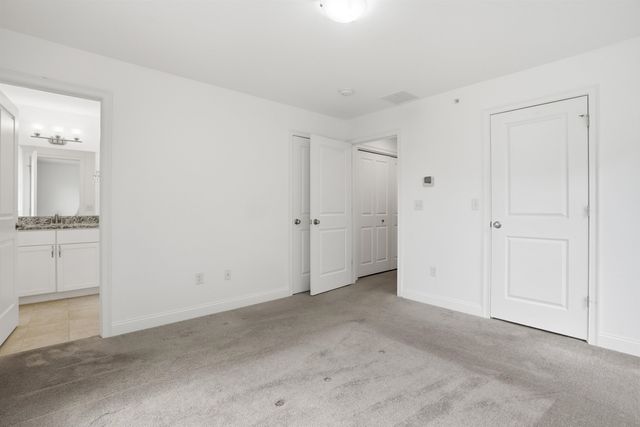 18 Dumaine Avenue, Nashua, NH 03063
