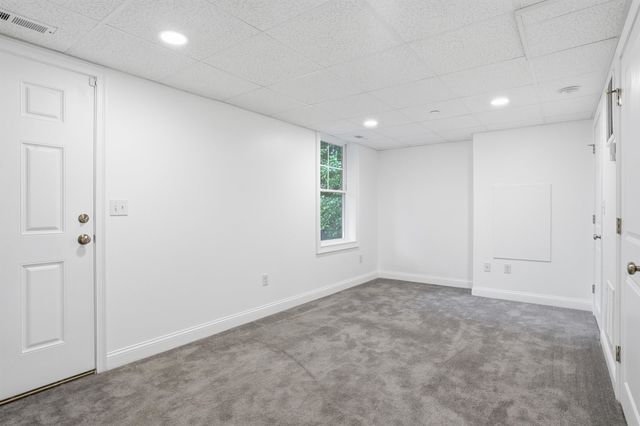18 Dumaine Avenue, Nashua, NH 03063