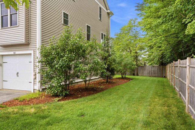 18 Dumaine Avenue, Nashua, NH 03063