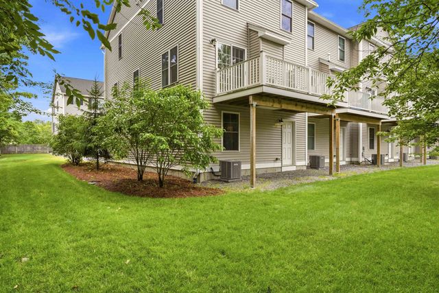 18 Dumaine Avenue, Nashua, NH 03063
