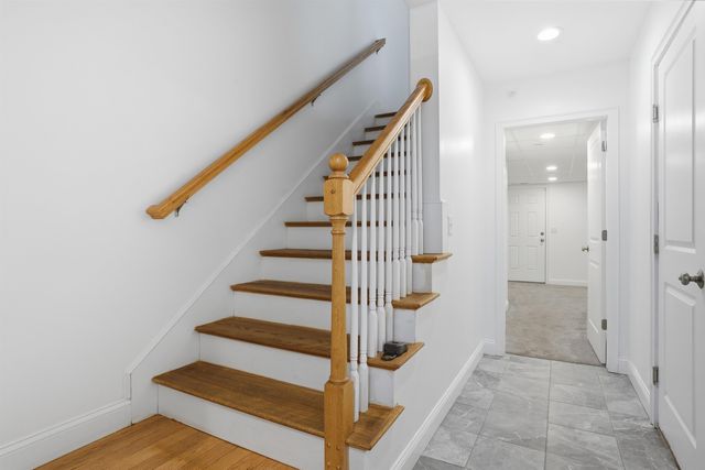 18 Dumaine Avenue, Nashua, NH 03063