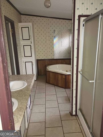 1141 River Woods Drive, Madison, GA 30650