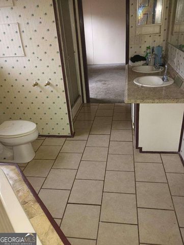 1141 River Woods Drive, Madison, GA 30650