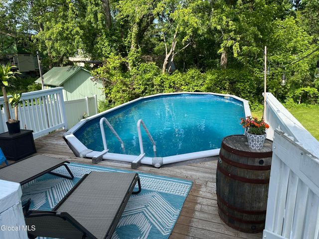 874 Benedict Avenue, Niskayuna, NY 12309