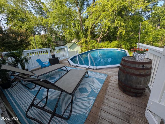 874 Benedict Avenue, Niskayuna, NY 12309