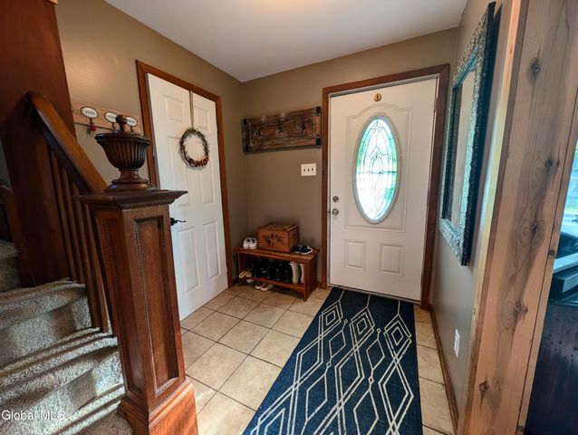 874 Benedict Avenue, Niskayuna, NY 12309