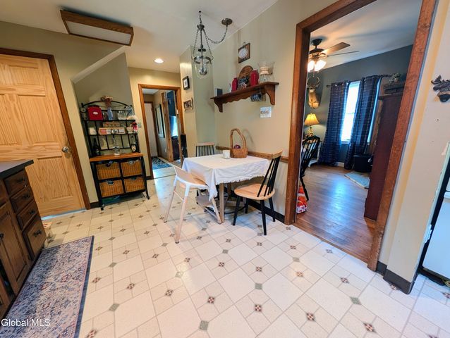 874 Benedict Avenue, Niskayuna, NY 12309