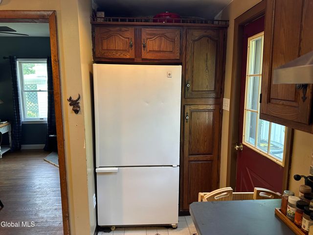 874 Benedict Avenue, Niskayuna, NY 12309