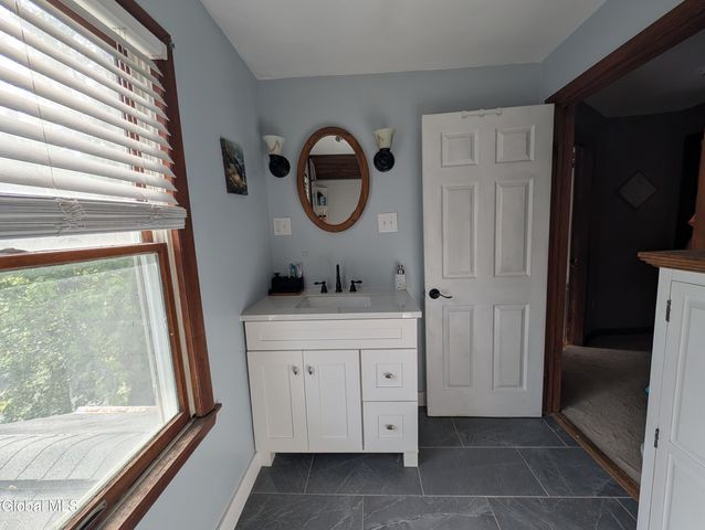 874 Benedict Avenue, Niskayuna, NY 12309