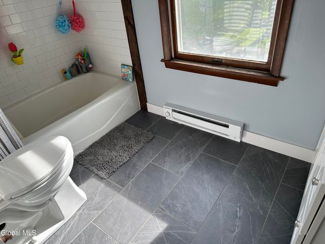 874 Benedict Avenue, Niskayuna, NY 12309