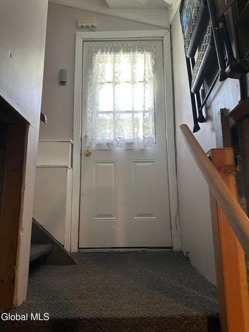 874 Benedict Avenue, Niskayuna, NY 12309