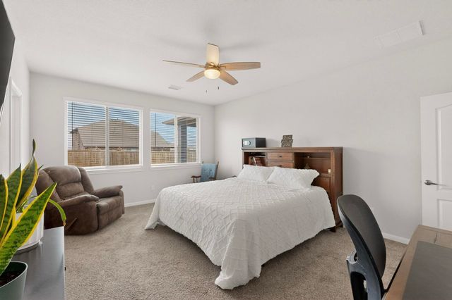 1261 Pleasant Knoll Trail, Aubrey, TX 76227