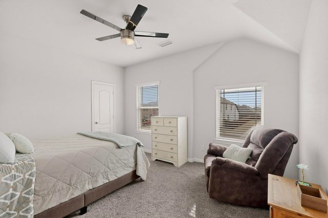 1261 Pleasant Knoll Trail, Aubrey, TX 76227